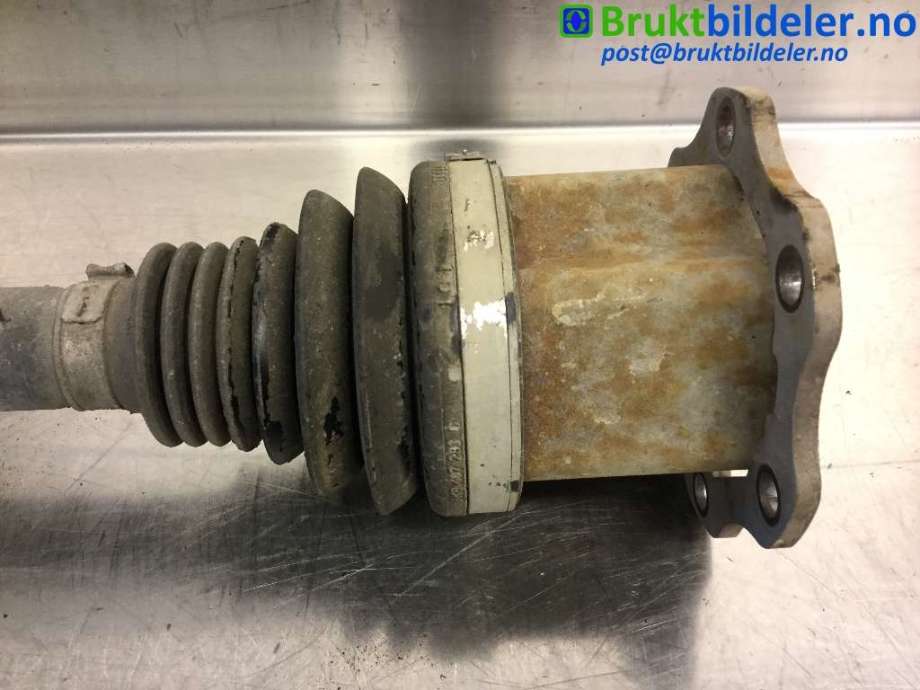 Drivaksel høyre foran til Audi A4 2007-2014 (Type IV) (B8) (B8) (AUDI|8K0 407 271 Q|)