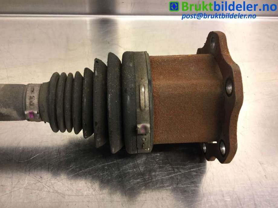 Drivaksel høyre foran til Audi A5 2007-2016 (Type I)  (AUDI|8K0 407 271 Q|)