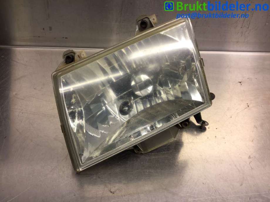 Frontlykt venstre halogen til Mazda B-Serie, 2500, 1996-2006 (MAZDA|100-16300)