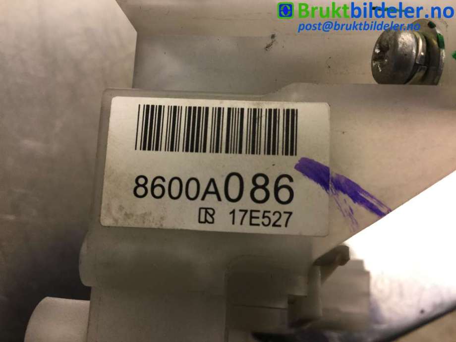 Bryter diverse til Mitsubishi L200 2006-2015 (Type IV)  (MITSUBISHI|8600A086|)