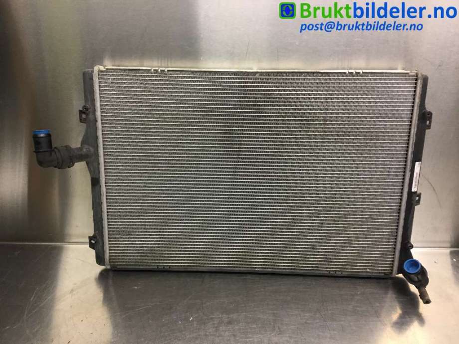 Radiator (manuell gir) til Audi A3 2009-2012 (Type II, Fase 2)  (AUDI|1K0 121 251 DM|)