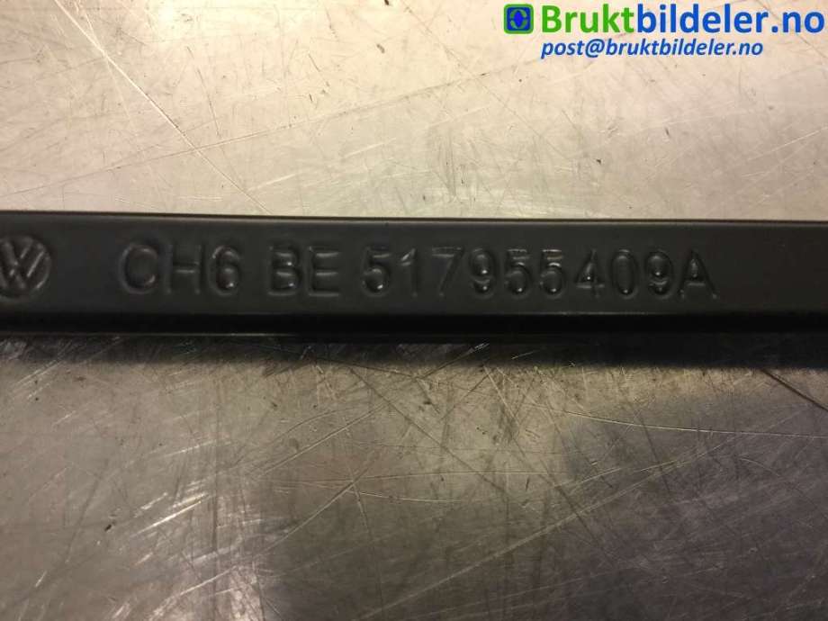 Viskerarmer frontrute til VW Golf Sportsvan 2014-2018  (VOLKSWAGEN|517 955 409 A|)