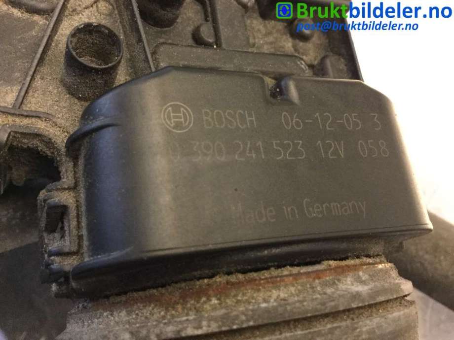 Viskermotor frontrute til Peugeot 206 1998-2007  (PEUGEOT|3 397 020 578|0390241523|)