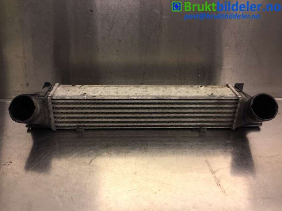 Intercooler til BMW 3-Serie 2005-2011 (E90/E91/E92/E93) (E90/E91/E92/E93) (BMW|17 51 7 524 916|)