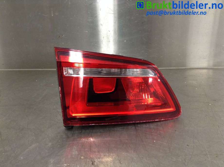 Baklykt venstre indre til VW Golf Sportsvan 2014-2018 (VOLKSWAGEN|510 945 093 M|90057469A|)