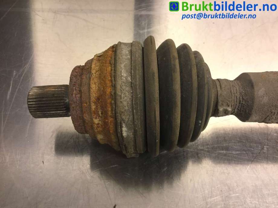 Drivaksel høyre foran til VW Passat 2005-2010 (B6) (B6) (VOLKSWAGEN|1K0 407 272 DN|)