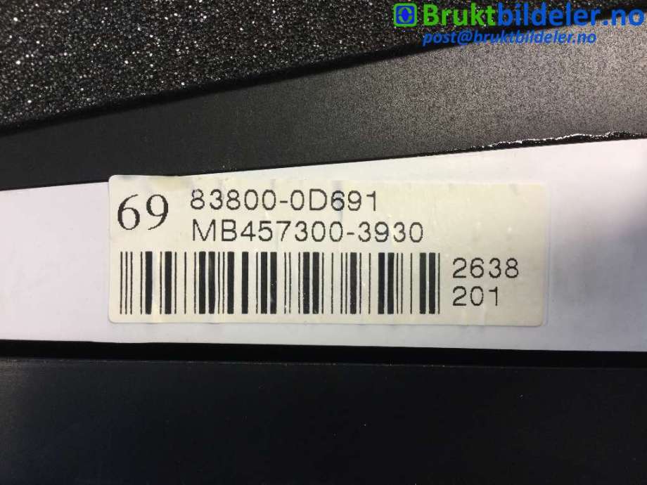 Instrumentpanel til Toyota Yaris 2009-2011 (Type II, Fase 2)  (TOYOTA|83800-0D691|MB457300-3930|)