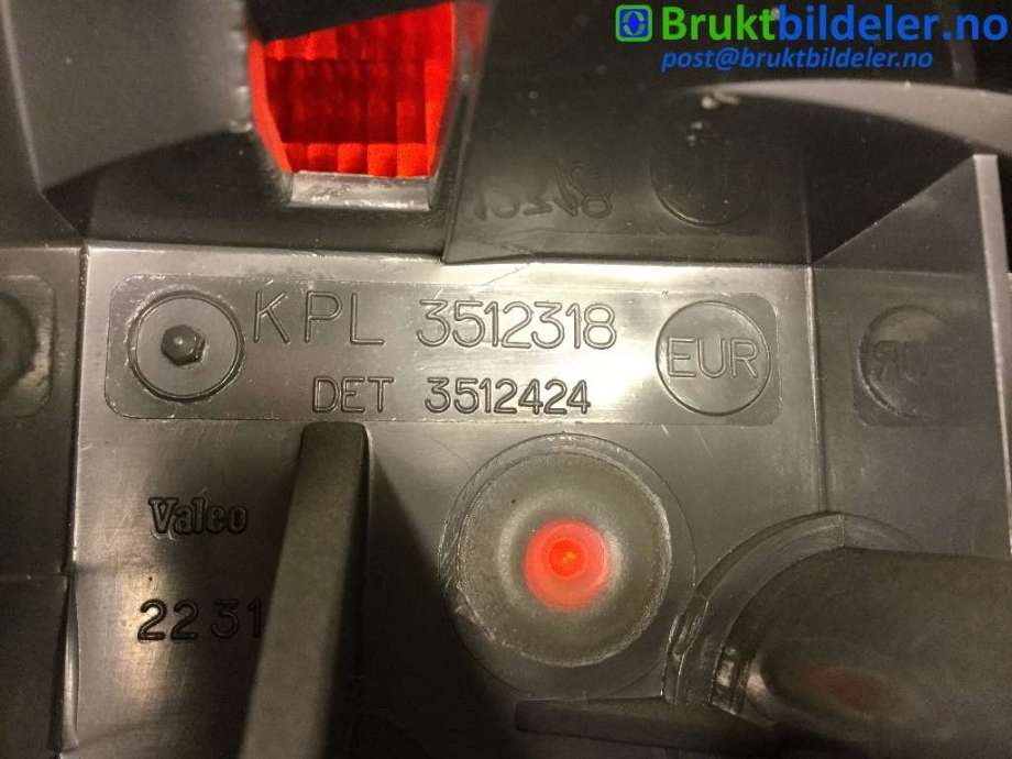 Baklykt venstre til Volvo V70 (S70/XC70) 1997-2000 (Type I) (VOLVO|3512318|)