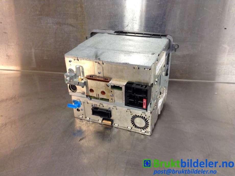 Bilstereo til Mercedes S-Klasse 1999-2005 (W220) (W220) (MERCEDES|A 220 820 37 89|7 612 001 468|)