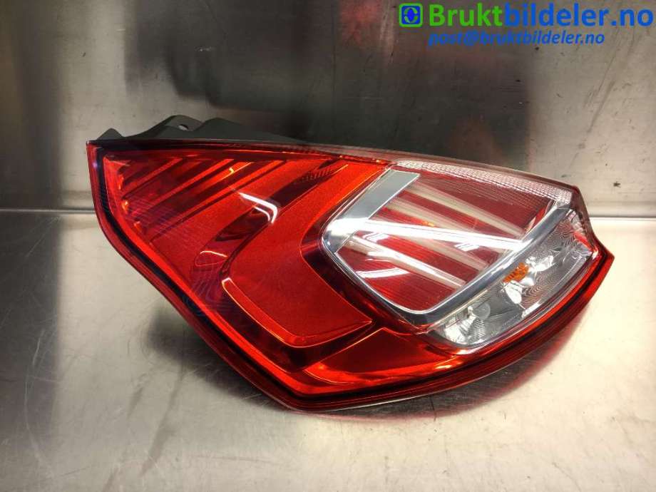 Baklykt venstre til Ford Fiesta 2013-2017 (Type VI, Fase 2)  (FORD|C1BB-13405-BA|)