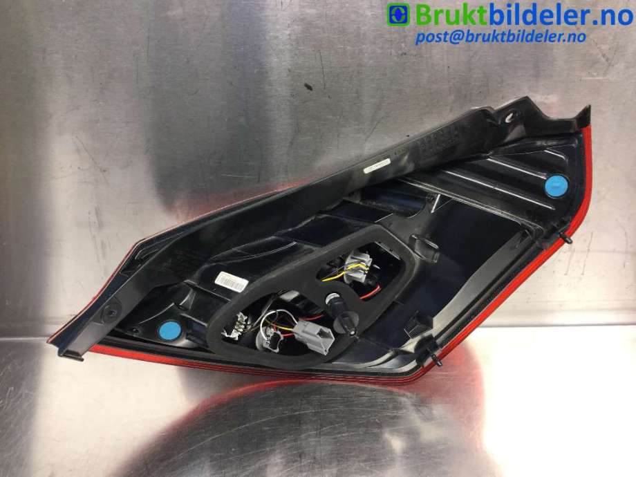 Baklykt venstre til Ford Fiesta 2013-2017 (Type VI, Fase 2)  (FORD|C1BB-13405-BA|)