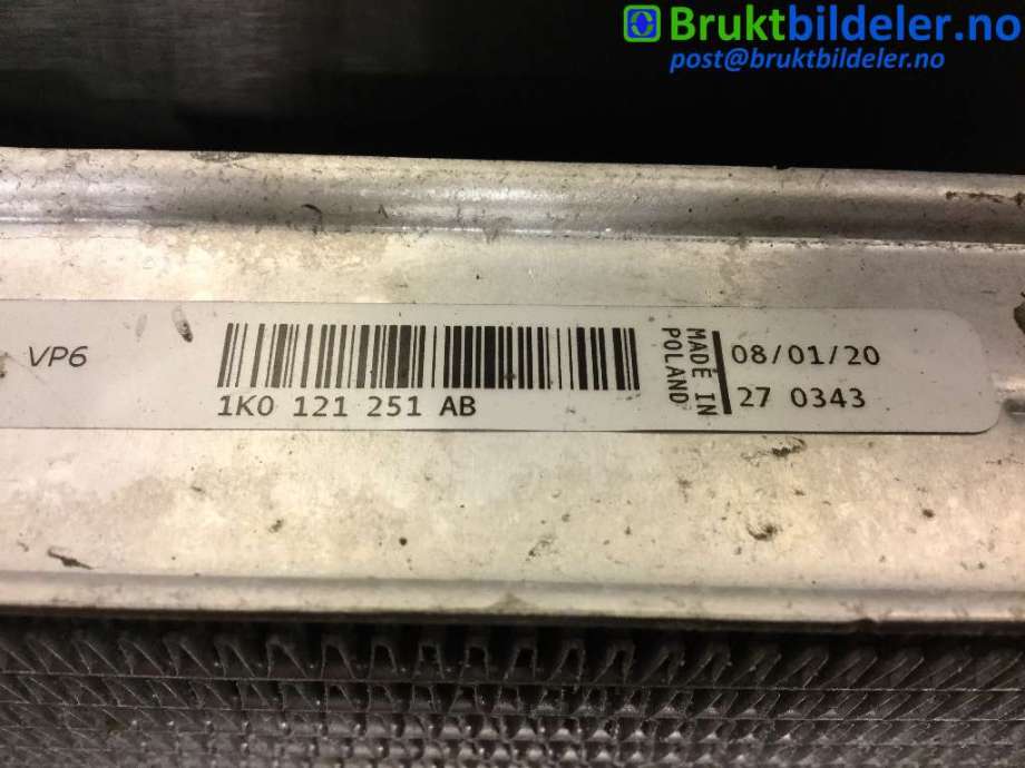Radiator (manuell gir) til VW Passat 2005-2010 (B6) (B6) (VOLKSWAGEN|1K0 121 251 AB|)