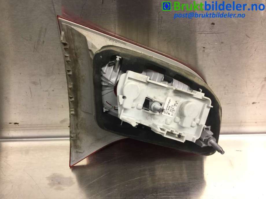 Baklykt høyre indre til Audi A4 2004-2008 (Type III) (B7) (B7) (AUDI|8E9 945 094|)