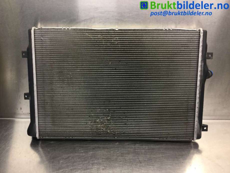 Radiator (manuell gir) til Audi A3 2009-2012 (Type II, Fase 2)  (AUDI|1K0 121 251 DD|)