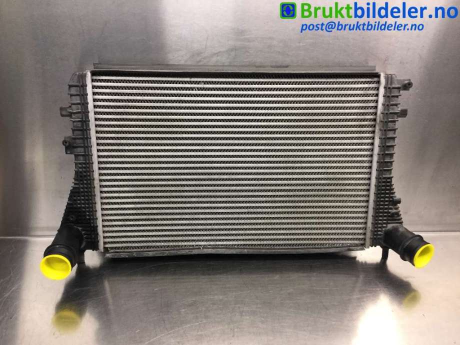 Intercooler til Audi A3, 2009-2012 (Type II, Fase 2)  (AUDI|1K0 145 803 AF)