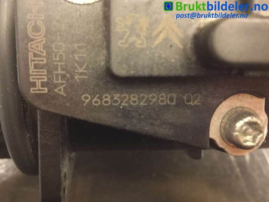 Luftmengde/luftmassemåler til Peugeot Partner 2008-2015 (Type II, Fase 1)  (PEUGEOT|96832 82980 02|AFH50-24|)