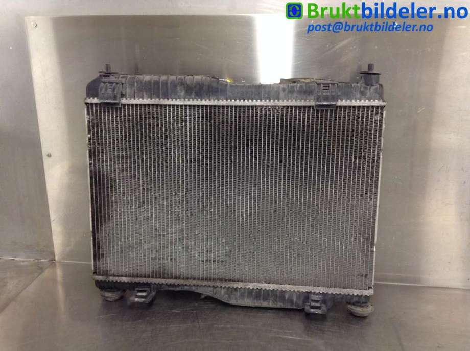 Radiator (manuell gir) til Ford Fiesta, 2013-2017 (Type VI, Fase 2)  (FORD|C1B1-8005-AA)