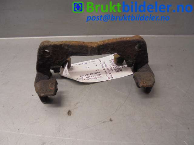 Bremsecaliper brakett til Toyota Yaris 2006-2009 (Type II, Fase 1)  (TOYOTA|)