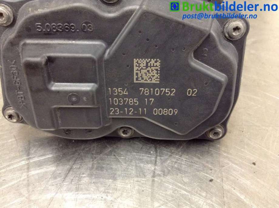 Spjeldhus til BMW 1-Serie 2011-2015 (Fase 1) (F20/F21) (F20/F21) (BMW|13 54 7 810 752-02|103785 17|)
