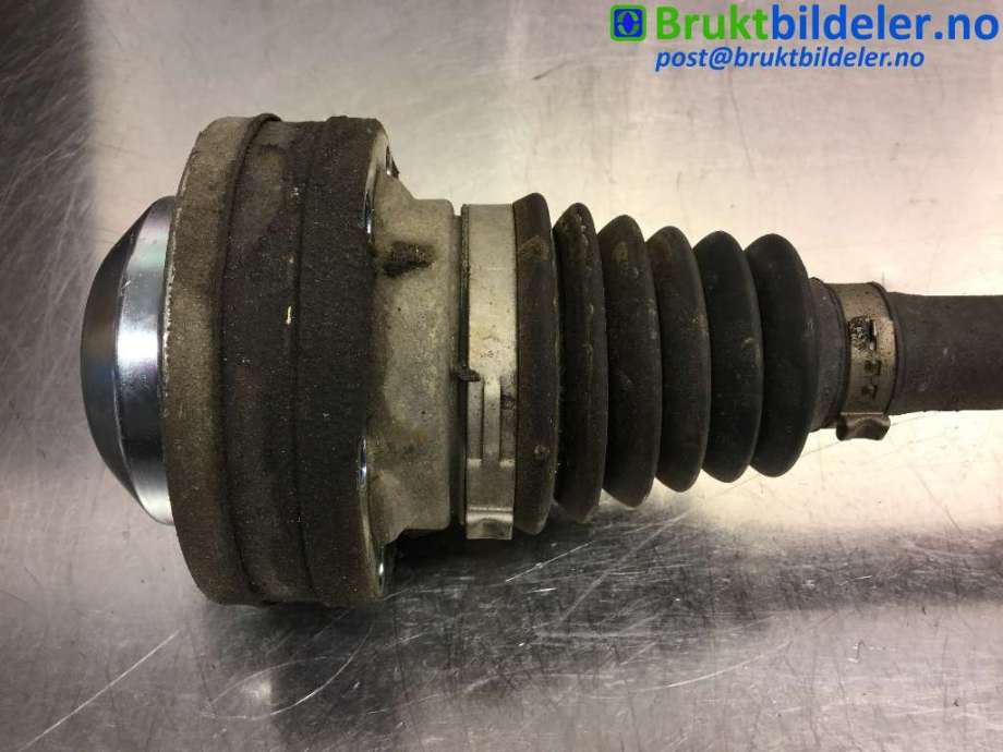 Drivaksel venstre foran til VW Passat 2005-2010 (B6) (B6) (VOLKSWAGEN|1K0 407 271 BJ|)