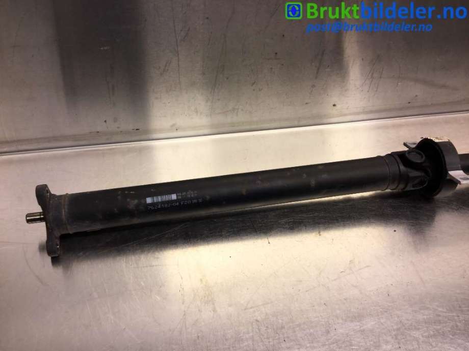 Mellomaksel til BMW 1-Serie 2011-2015 (Fase 1) (F20/F21) (F20/F21) (BMW|26 10 7 624 182|7624182-04|)