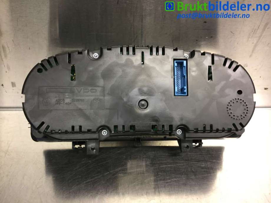 Instrumentpanel til VW Caddy 2010-2015 (Type III, Fase 2)  (VOLKSWAGEN|2K0 920 875 E|)