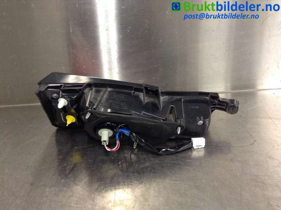 Baklykt høyre indre til Lexus NX 2014-2021 (Type I) (AZ10) (AZ10) (LEXUS|81581-78011|)