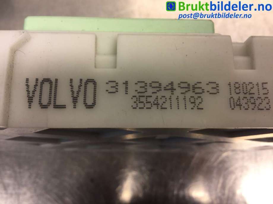 Sikringsboks til Volvo V40 2012-2019  (VOLVO|31394963|3554211192|)
