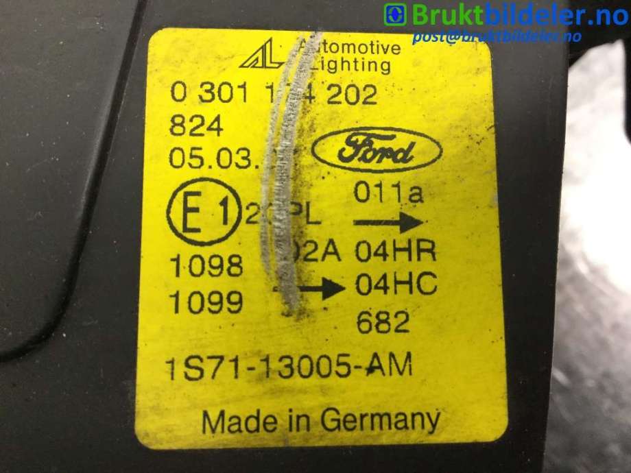 Frontlykt høyre halogen til Ford Mondeo 2001-2007 (Type III)  (FORD|1S71-13005-AM|0301174202|)