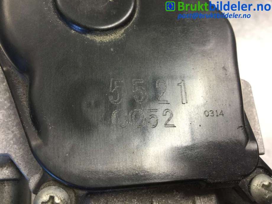 Viskermotor frontrute til Mazda 3 2013-2016 (Type III, Fase 1)  (MAZDA|5521 C052|)