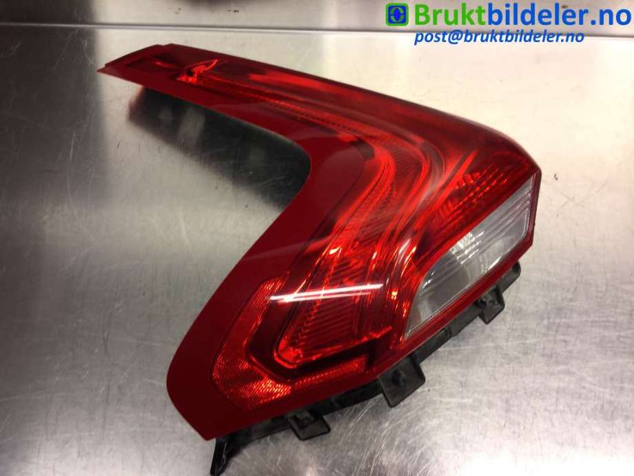 Baklykt venstre til Volvo V40 2012-2019  (VOLVO|31283339|21220101|)