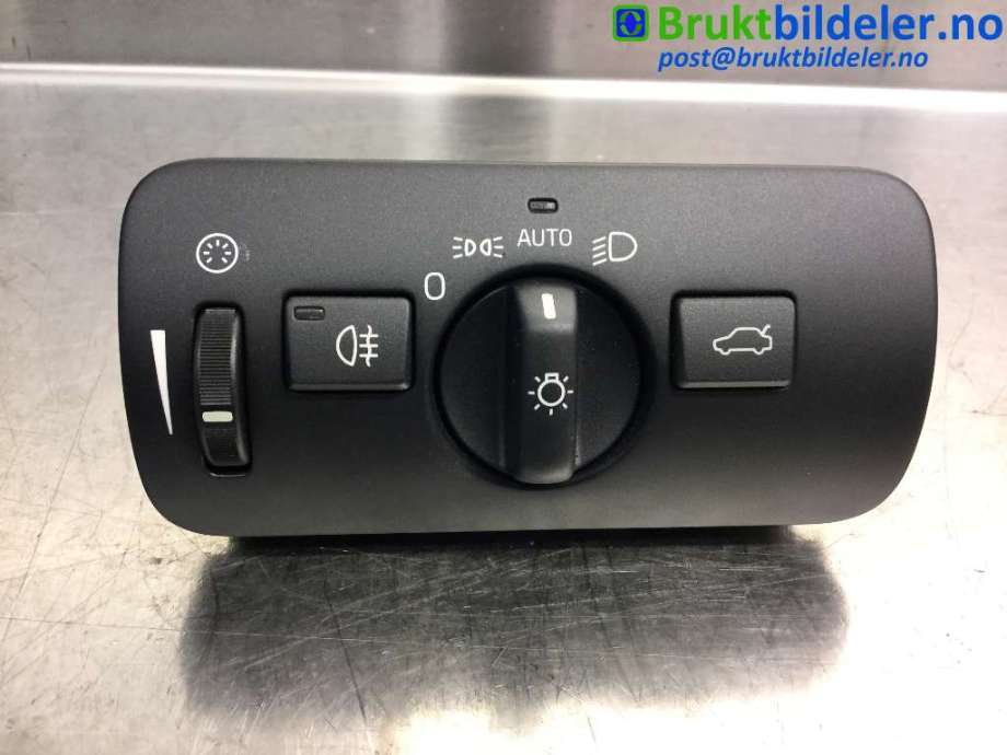 Bryter lys til Volvo V40, 2012-2019  (VOLVO|30739424)