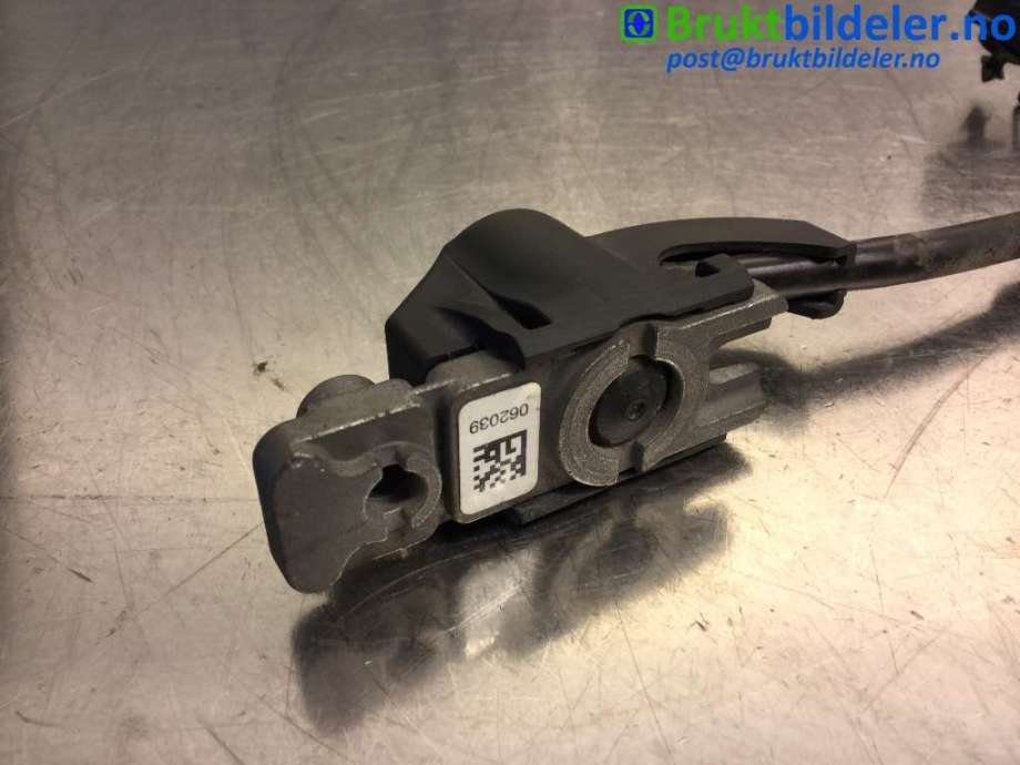 Panserhengsler til Volvo V40 2012-2019  (VOLVO|31305432|)
