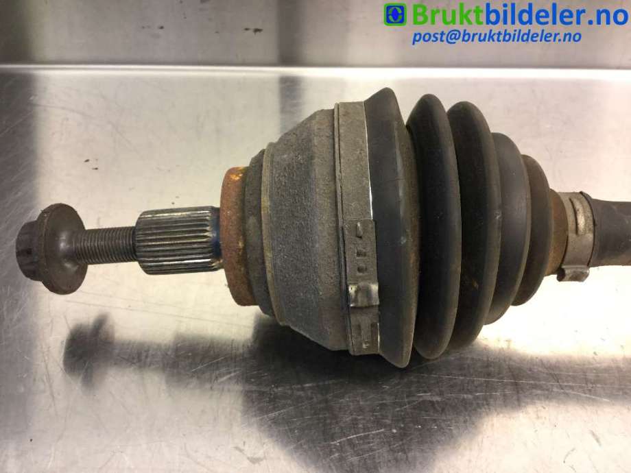 Drivaksel venstre foran til VW Caddy 2010-2015 (Type III, Fase 2)  (VOLKSWAGEN|2K3 407 271 B|)