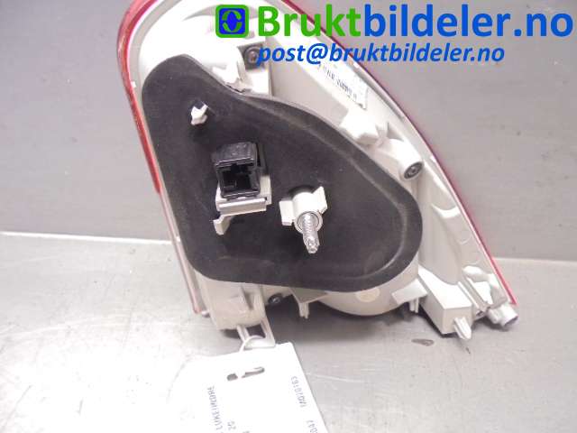 Baklykt venstre indre til Peugeot 2008 2013-2019 (Type I)  (PEUGEOT|9678074480|)