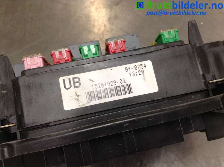 Sikringsboks til Chevrolet Tahoe 2001-2005 (Type II) (CHEVROLET|15201929-02|)