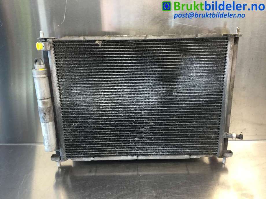 Radiator (automat gir) til Renault Clio 2006-2009 (Type III, Fase 1)  (RENAULT|82 006 883 82|)