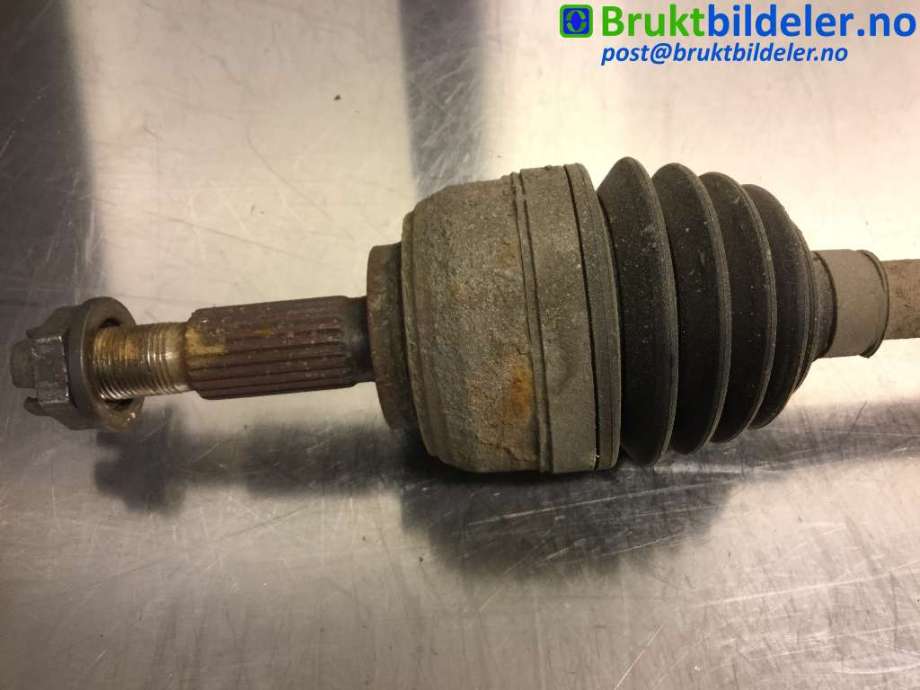 Drivaksel venstre foran til Renault Clio 2006-2009 (Type III, Fase 1)  (RENAULT|82 003 416 98|)