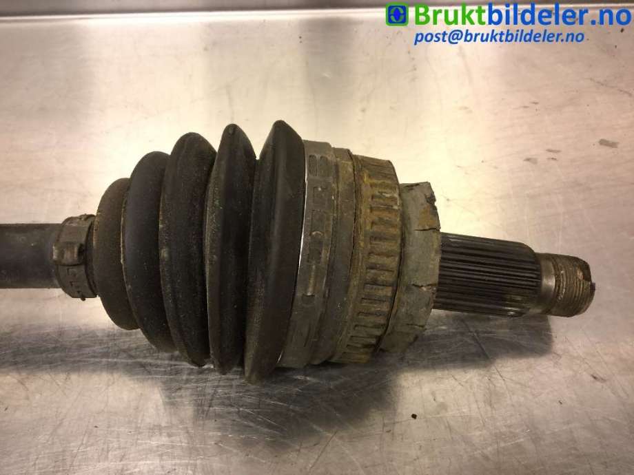 Drivaksel høyre foran til BMW 5-Serie 2003-2010 (E60/E61) (E60/E61) (BMW|)