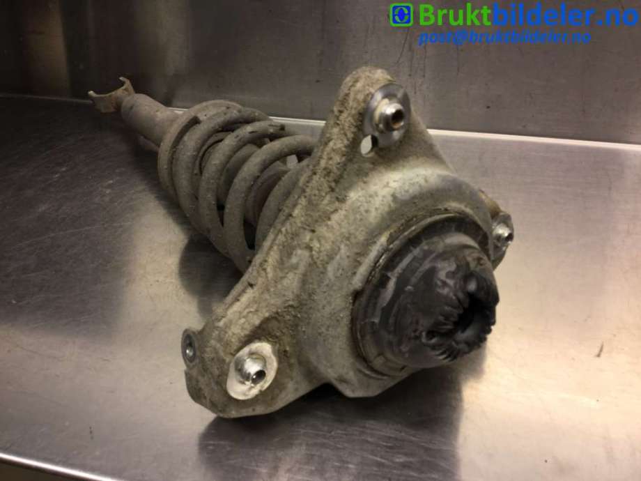 Fjærbein venstre foran til Audi A6 2005-2008 (Type III, Fase 1) (C6) (C6) (AUDI|4F0 413 031 AS|4F0 412 391 C|4F0 411 105 BG)