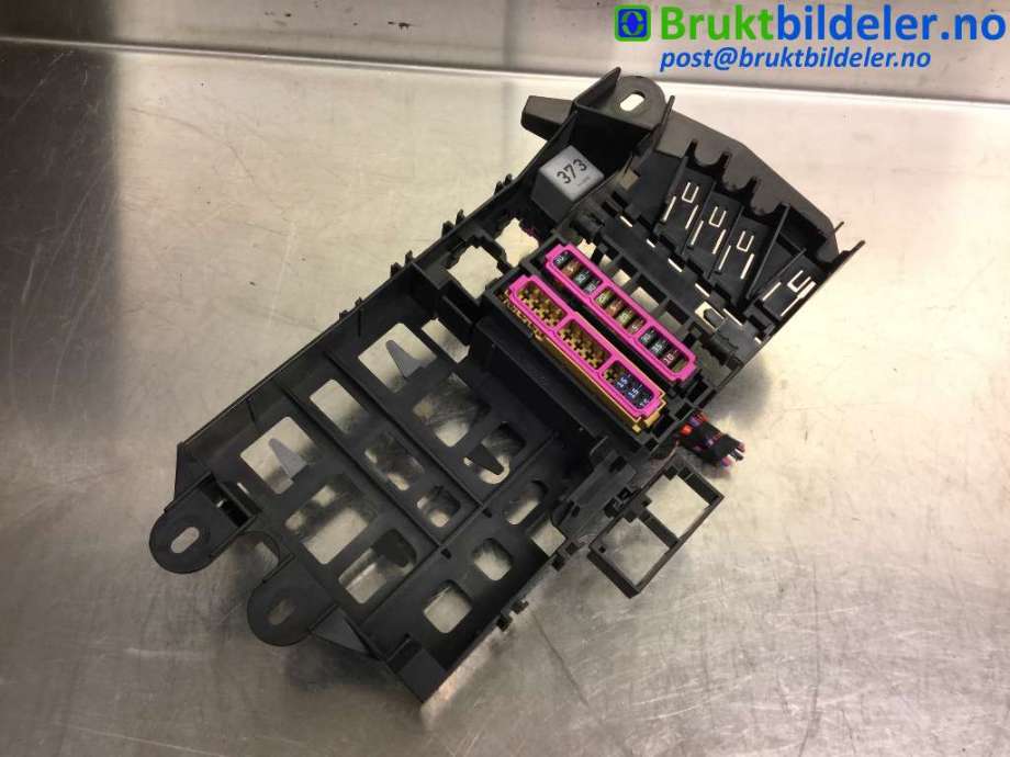 Sikringsboks til Audi A6, 2005-2008 (Type III, Fase 1) (C6) (C6) (AUDI|4F0 971 845 A)