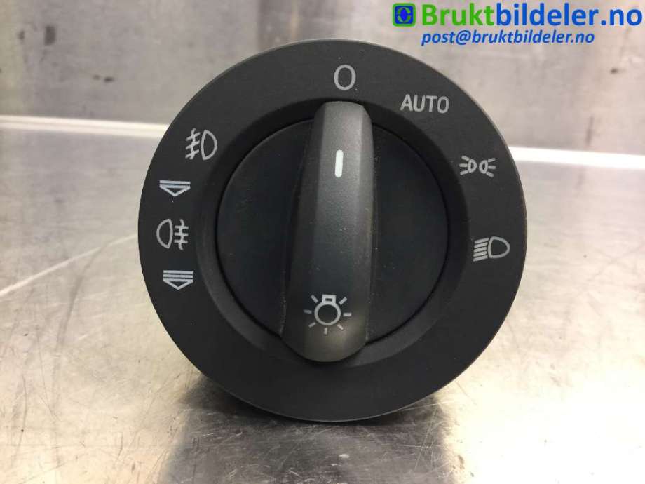 Bryter lys til Audi A6, 2005-2008 (Type III, Fase 1) (C6) (C6) (AUDI|4F1 941 531 D)