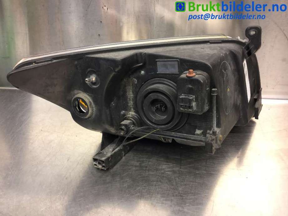 Frontlykt venstre halogen til Dodge Caliber 2006-2010  (DODGE||5303739AJ)
