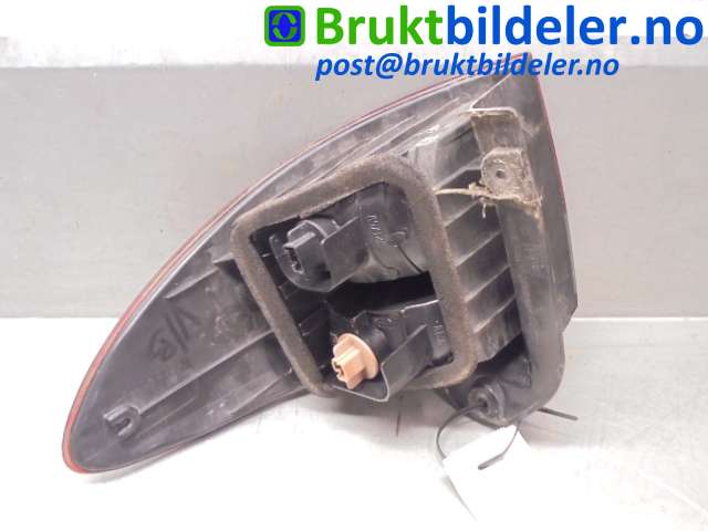 Baklykt venstre til Toyota Previa 2000-2007  (TOYOTA|)