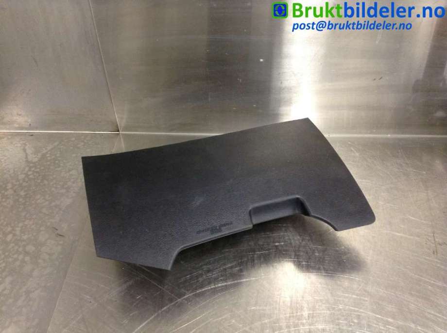 Airbag kne til Toyota Avensis, 2009-2015 (Type III, Fase 1)  (TOYOTA|)