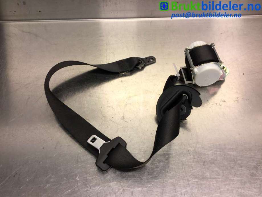 Sikkerhetsbelte foran høyre til BMW X3, 2007-2010 (Fase 2) (E83) (E83) (BMW|)