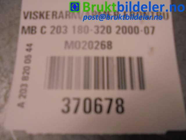 Viskerarmer frontrute til Mitsubishi Outlander 2003-2006 (Type I)  (MITSUBISHI|LH-A 1813|)