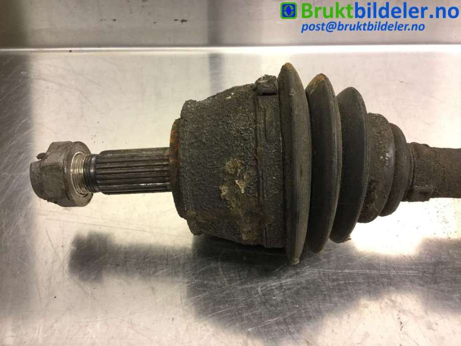 Drivaksel venstre foran til Alfa Romeo GT 2004-2010  (ALFA ROMEO|46308023|)