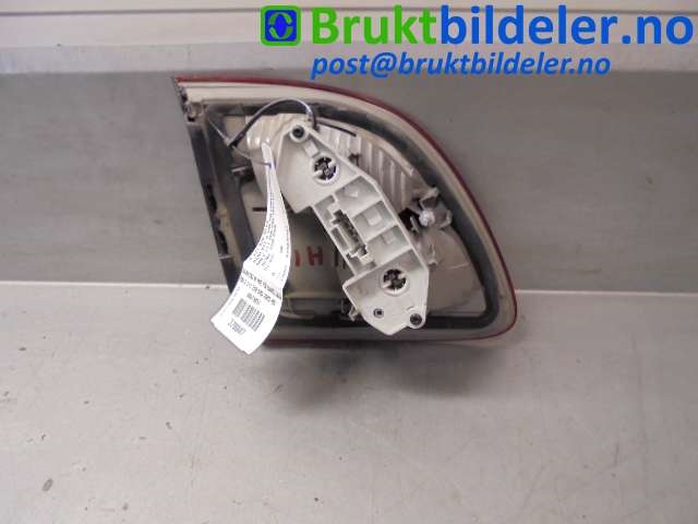 Baklykt høyre indre til Mercedes E-Klasse 2002-2006 (Fase 1) (W211) (W211) (MERCEDES|A 211 820 14 64|)
