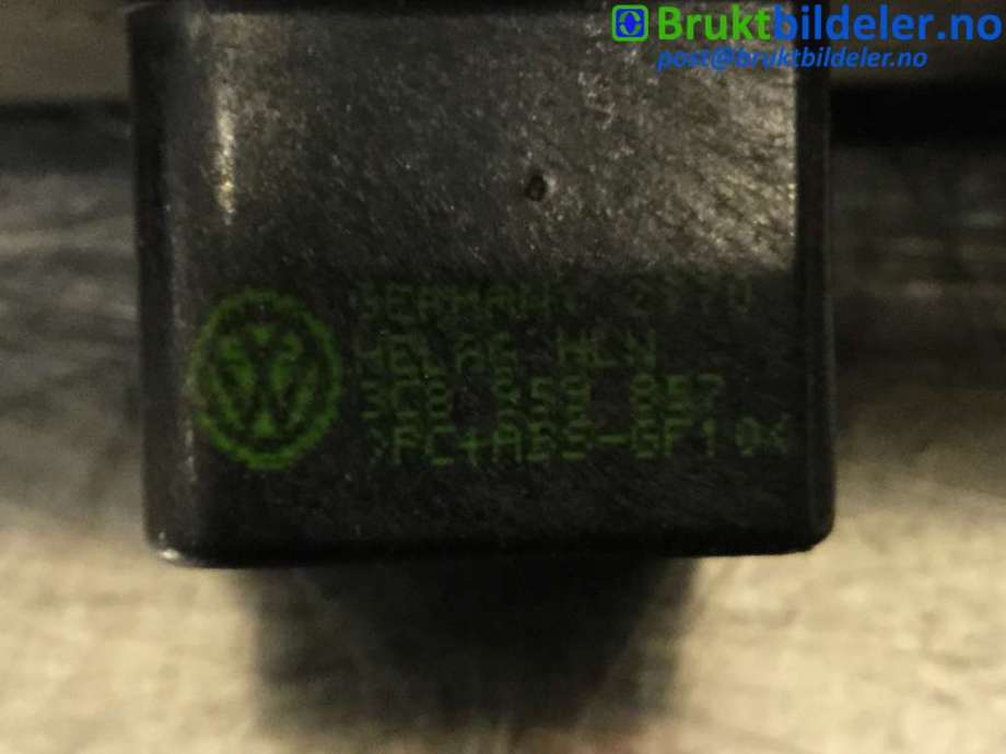 Bryter ruteheis til VW CC 2008-2012 (PASSAT CC) (PASSAT CC) (VOLKSWAGEN|3C8 959 857|)